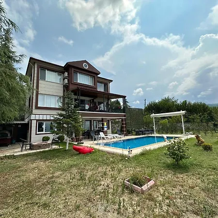 Mynaturalvilla *
